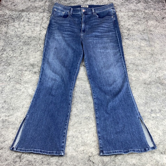 Denim - Le Jean Women's 32 Blue Medium Wash Cotton Blend Stella‎ Cropped Flared-Leg